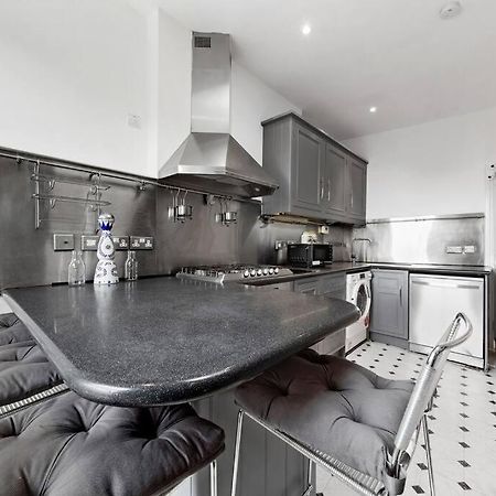 Spacious Sleep 11 With Terrace In Earls Court Ec99 Лондон Екстер'єр фото