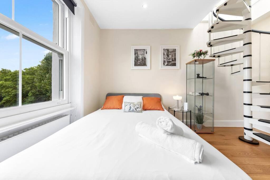 Spacious Sleep 11 With Terrace In Earls Court Ec99 Лондон Екстер'єр фото